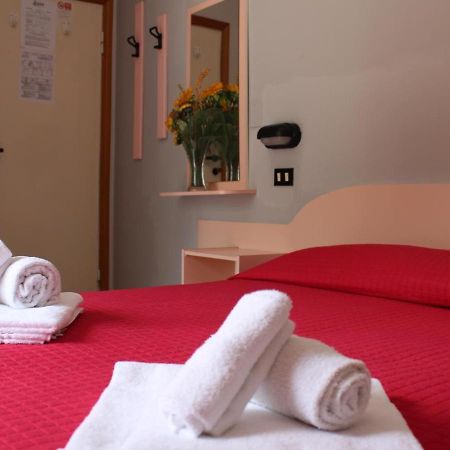 Hotel Laura 리미니 외부 사진