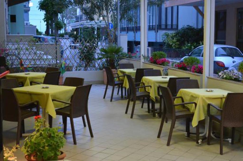 Hotel Laura 리미니 외부 사진